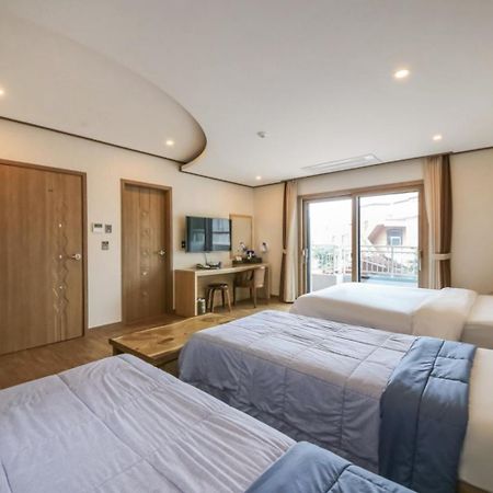 Rex Hotel Seogwipo Esterno foto