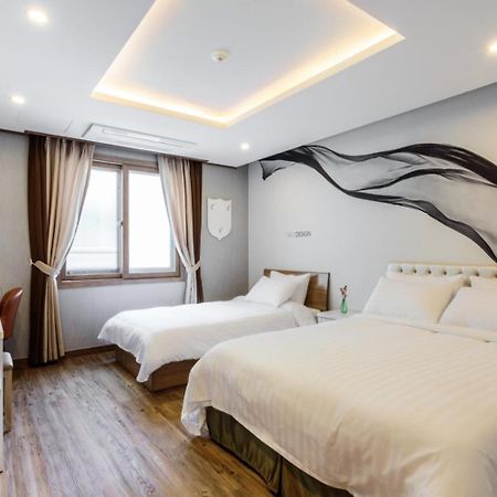 Rex Hotel Seogwipo Esterno foto