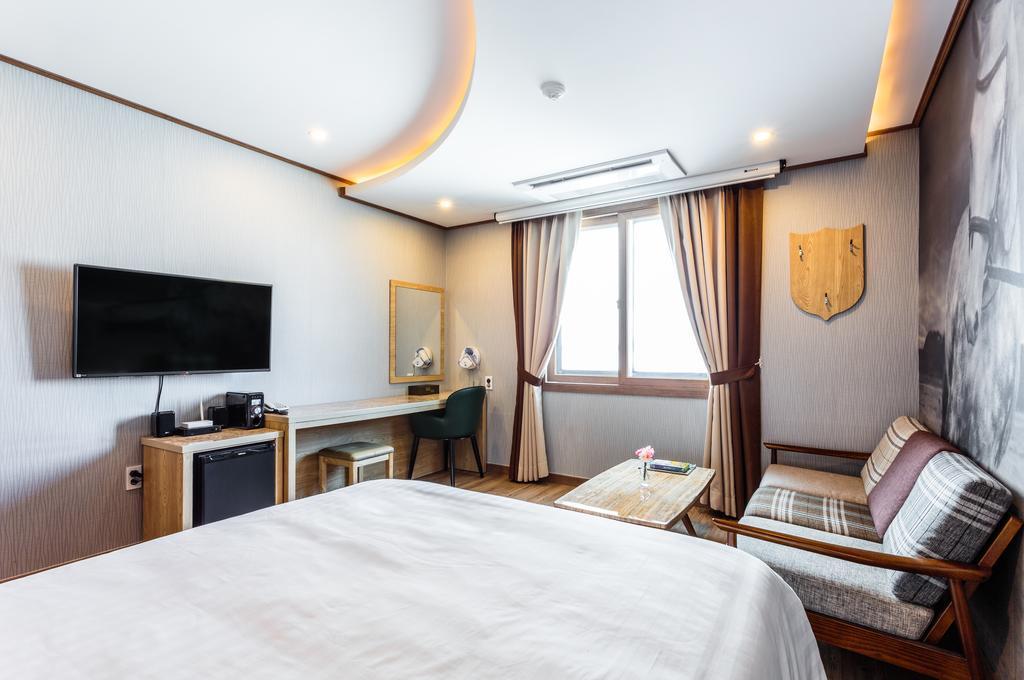 Rex Hotel Seogwipo Esterno foto