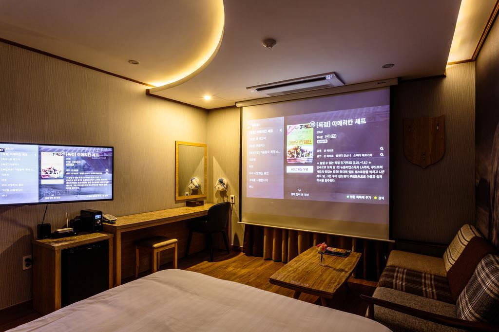 Rex Hotel Seogwipo Esterno foto
