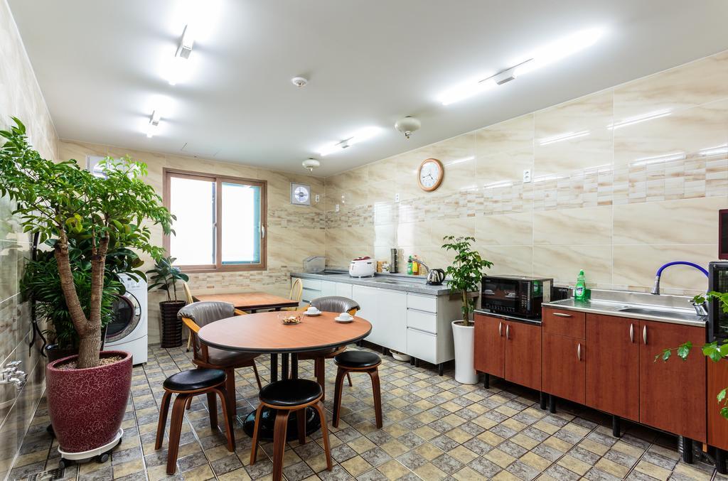 Rex Hotel Seogwipo Esterno foto